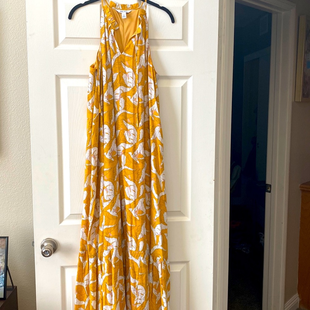 Mustard yellow leaf print maxi dress
